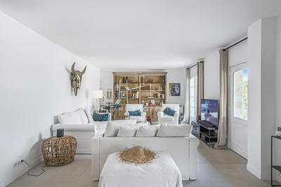 Maison - 180 m² - 6 pièces