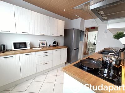 Chambre - 12 m² - 1 pièce