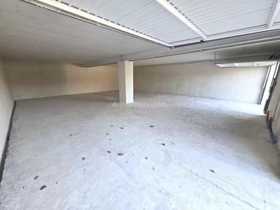 Bureau - 124 m² - 1 pièce