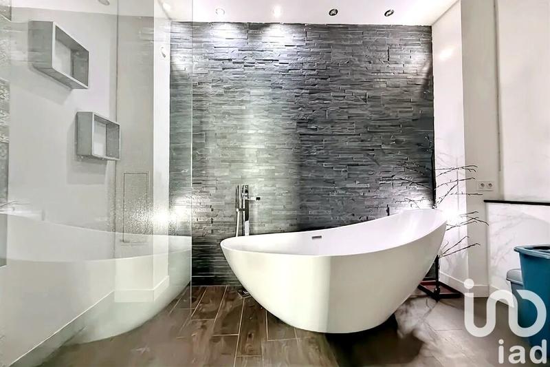 Appartement - 142 m² - 4 pièces