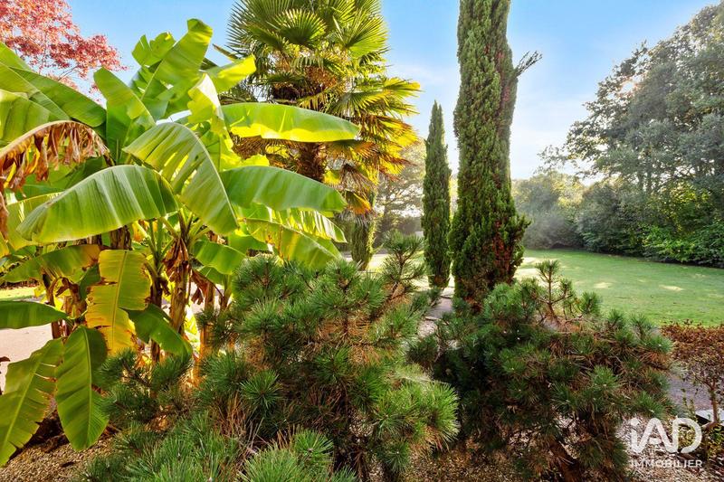 Maison - 283 m² - 8 pièces