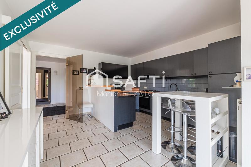 Maison - 199 m² - 5 pièces