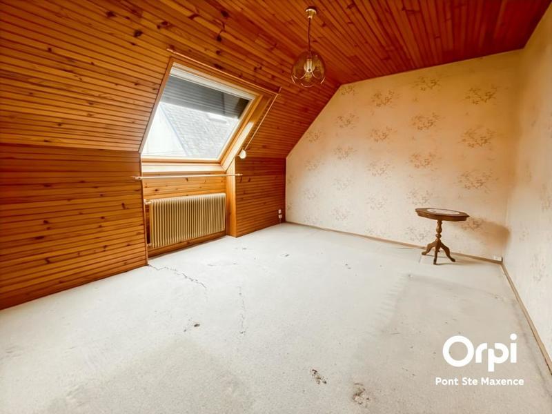 Maison - 99 m² - 4 pièces