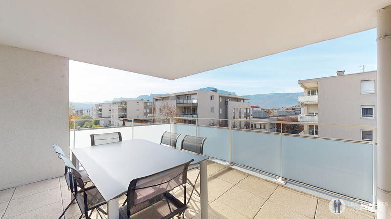 Appartement - 123 m² - 5 pièces