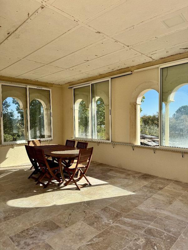 Maison - 260 m² - 5 pièces