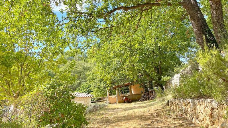 Demeure - 315 m² - 9 pièces