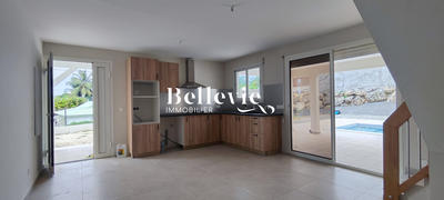 Maison - 115 m² - 4 pièces