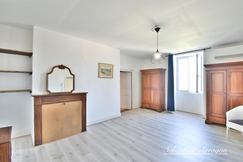 Maison en pierre - 190 m² - 8 pièces