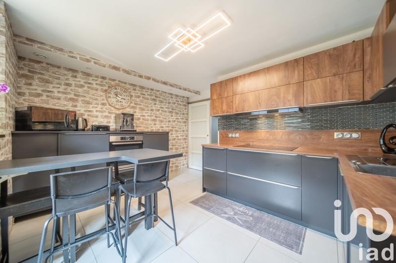 Maison - 179 m² - 8 pièces