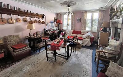 Maison - 185 m² - 6 pièces