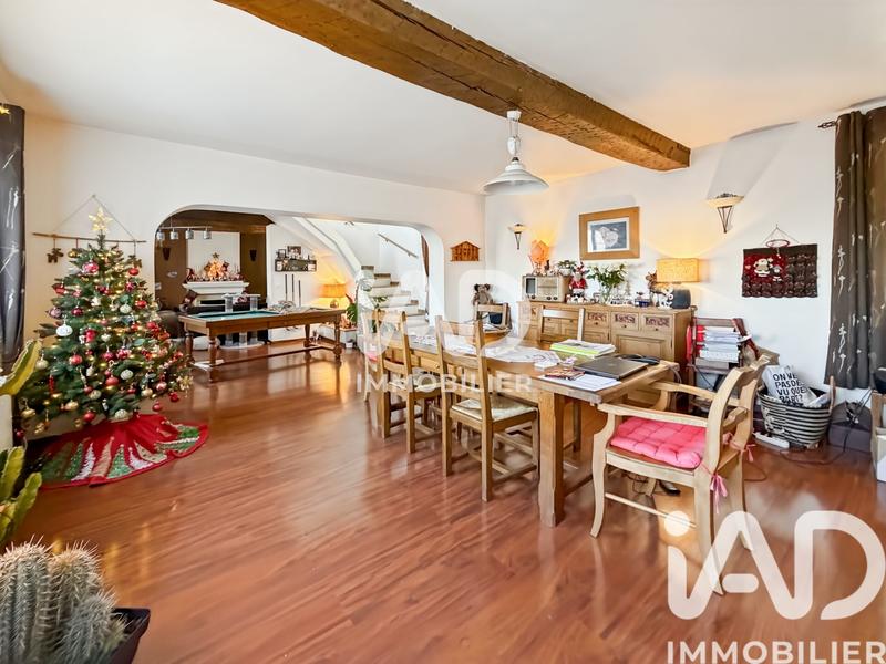 Maison de village - 175 m² - 8 pièces