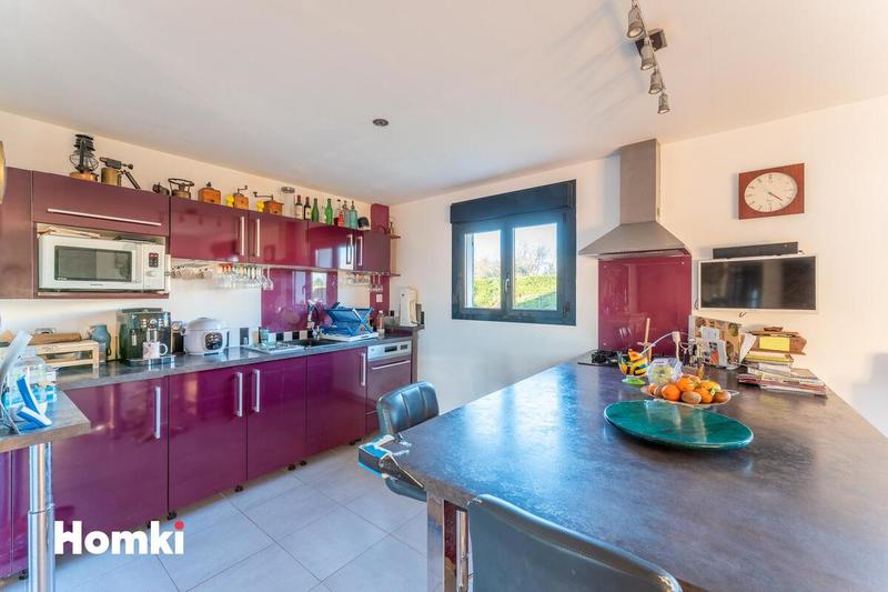 Maison - 180 m² - 6 pièces