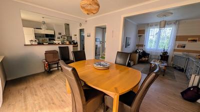 Maison - 89 m² - 5 pièces