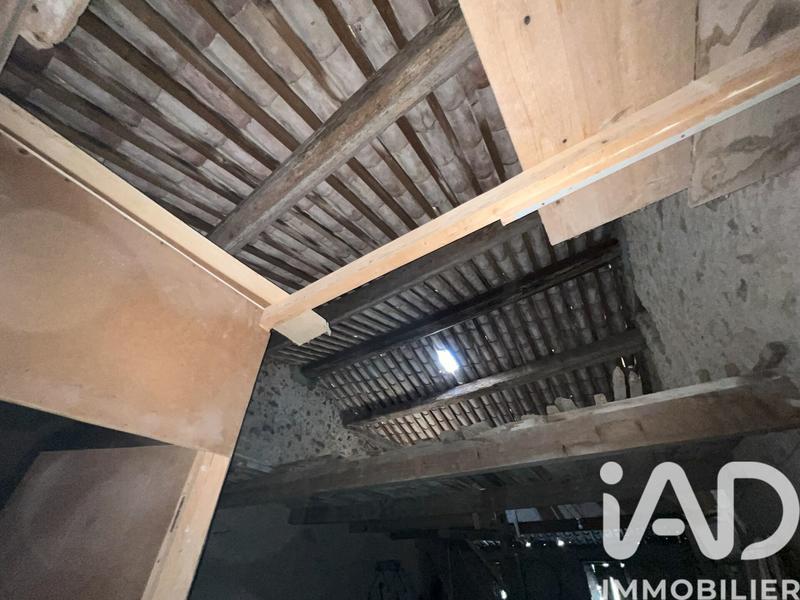 Ferme - 200 m² - 2 pièces