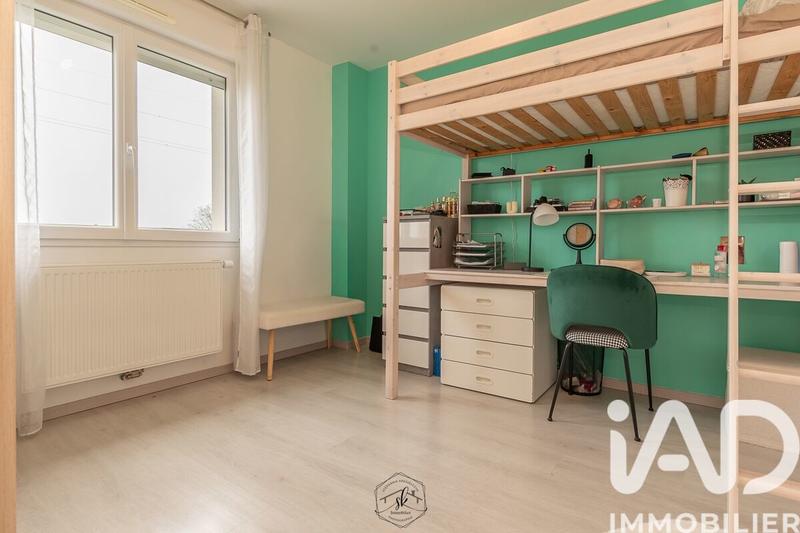 Maison - 96 m² - 5 pièces