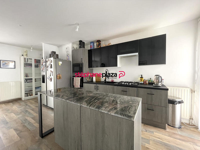 Appartement - 75 m² - 3 pièces