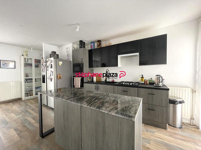 Appartement - 75 m² - 3 pièces