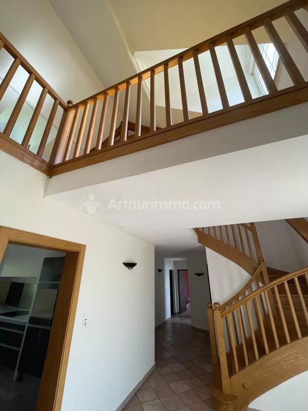 Maison - 250 m² - 10 pièces