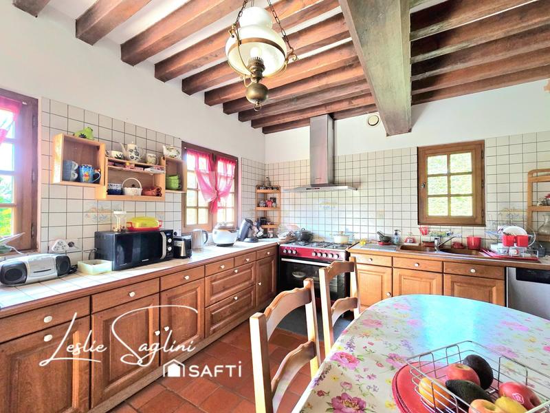 Propriété - 280 m² - 7 pièces