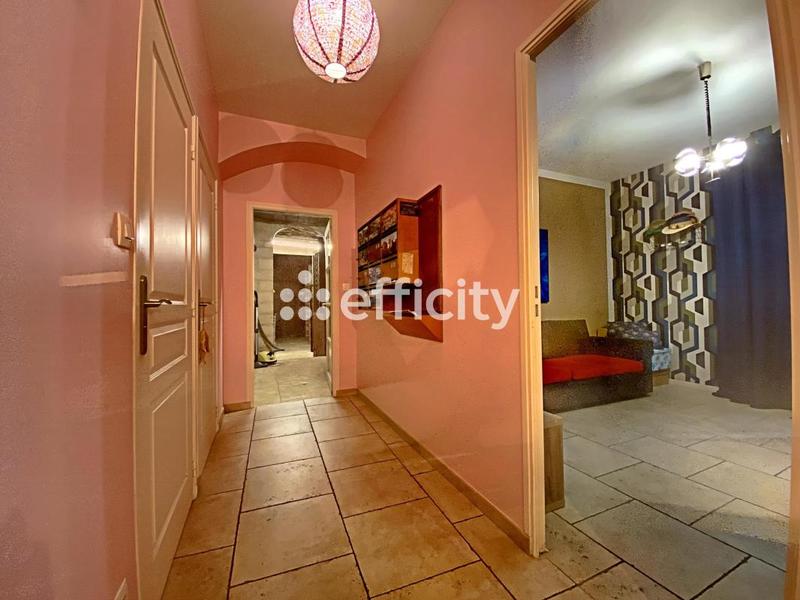 Maison - 174 m² - 8 pièces