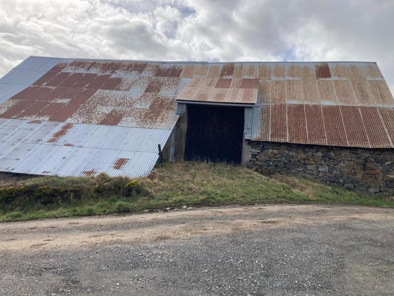 Maison - 320 m² - 2 pièces