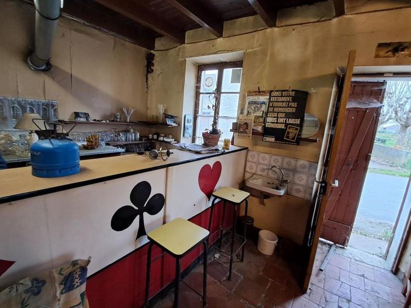 Maison de village - 420 m² - 11 pièces