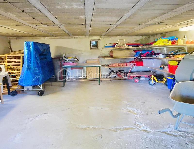 Propriété - 165 m² - 8 pièces