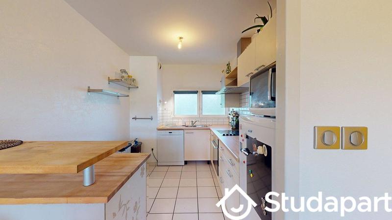 Chambre - 9 m² - 1 pièce