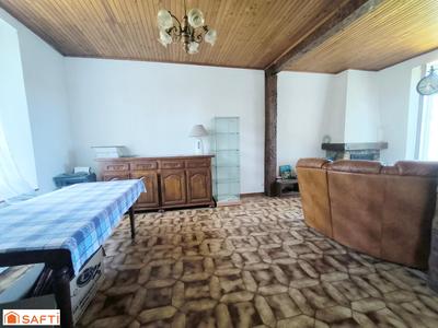 Maison - 138 m² - 9 pièces