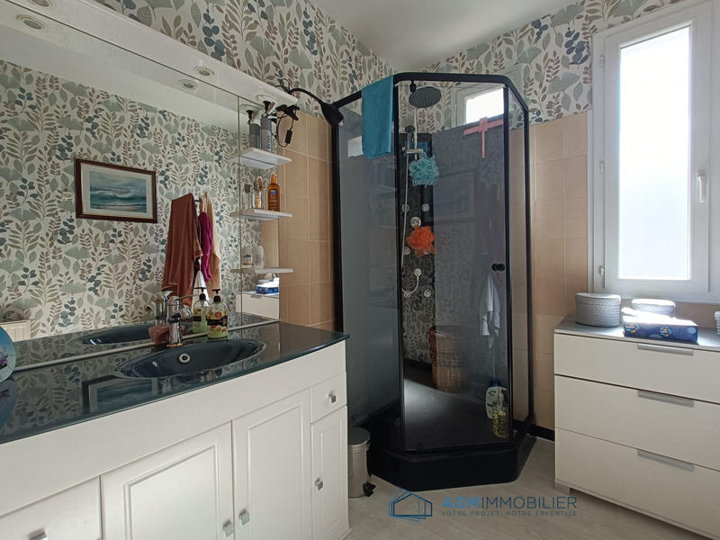 Villa - 127 m² - 6 pièces