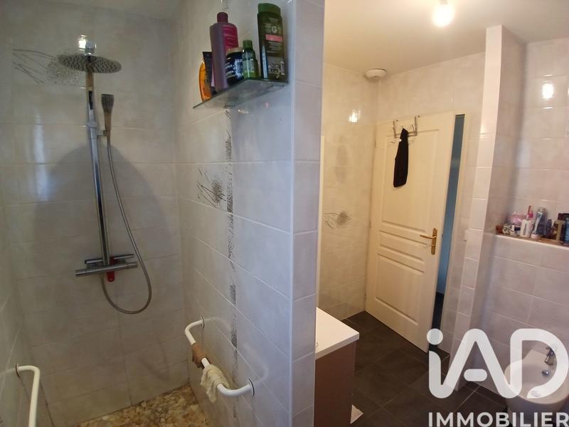 Maison - 99 m² - 5 pièces