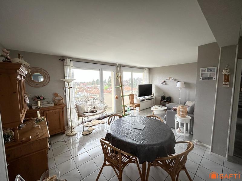 Appartement - 80 m² - 4 pièces