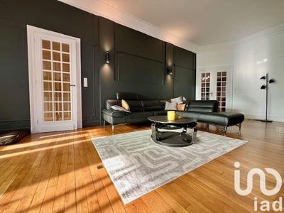 Maison - 205 m² - 5 pièces