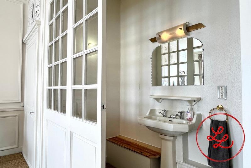 Maison bourgeoise - 240 m² - 9 pièces