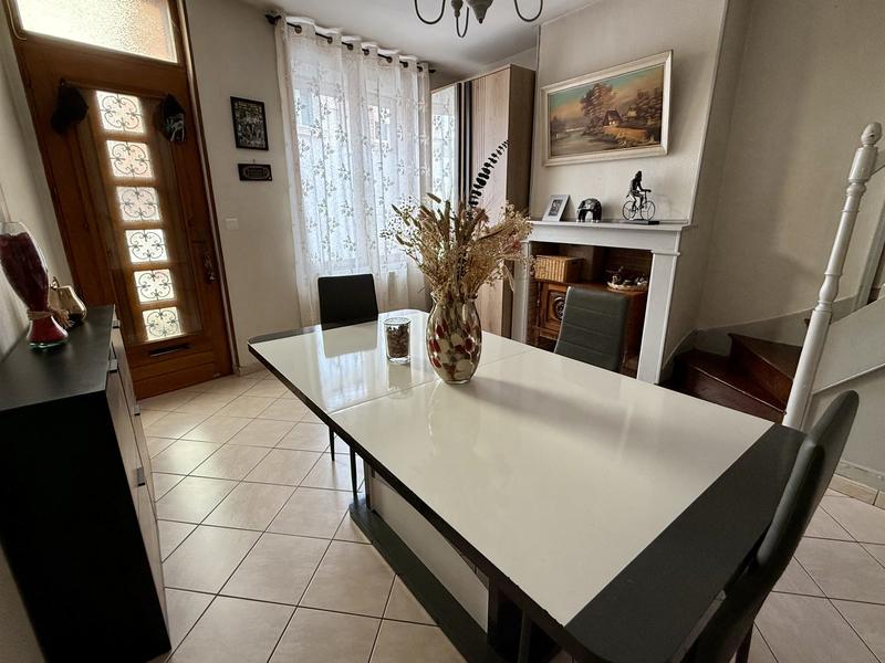 Maison - 83 m² - 4 pièces