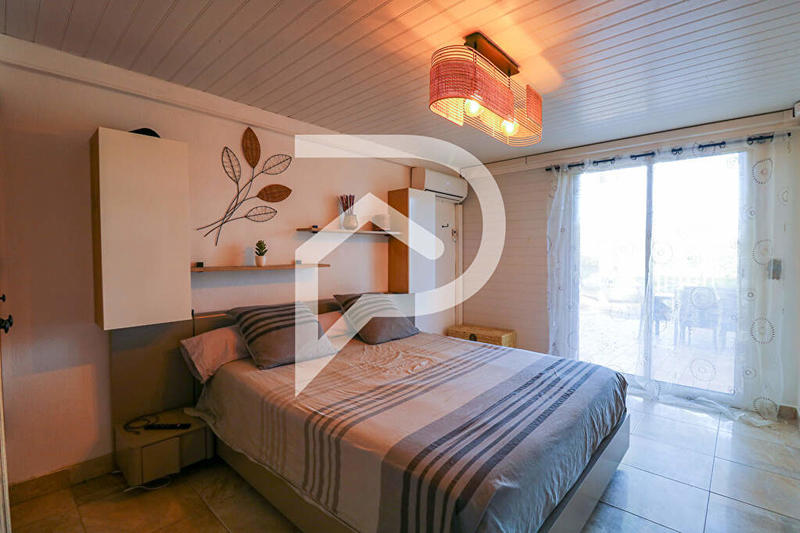 Maison - 215 m² - 7 pièces