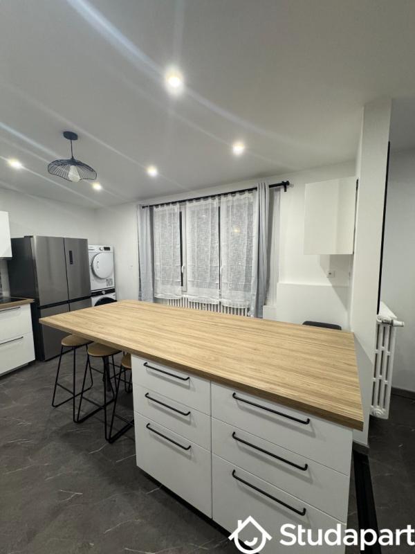 Chambre - 10 m² - 1 pièce