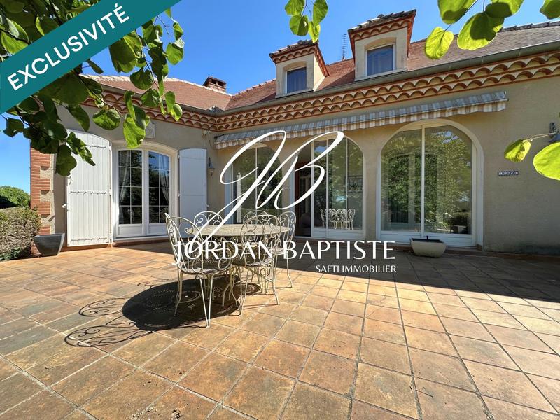 Maison - 250 m² - 12 pièces