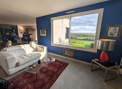 Maison - 200 m² - 7 pièces