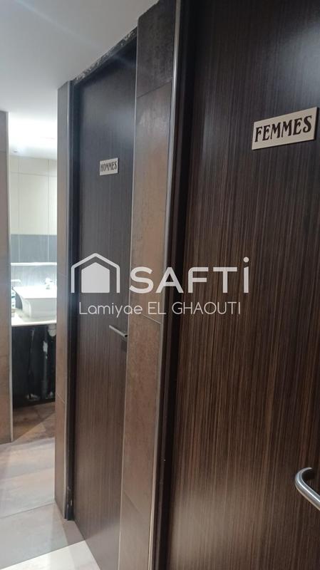 Local commercial - 96 m² - 1 pièce