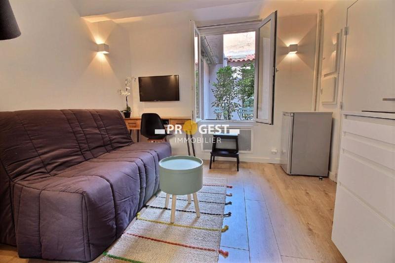 Studio - 13 m² - 1 pièce