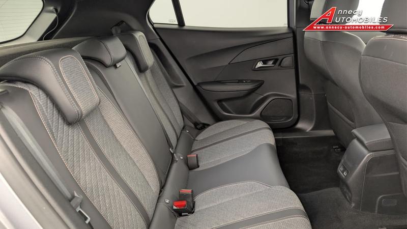 Peugeot 2008 Hybrid 136 e-Dcs6 Allure