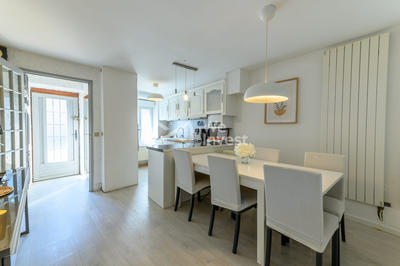 Maison - 98 m² - 5 pièces