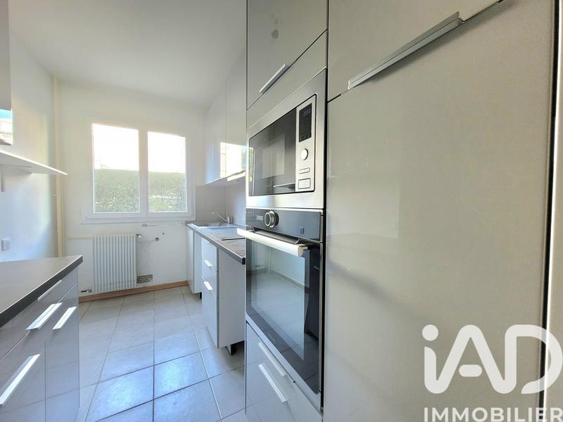 Appartement - 82 m² - 3 pièces
