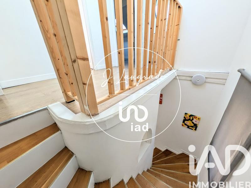 Maison - 111 m² - 6 pièces