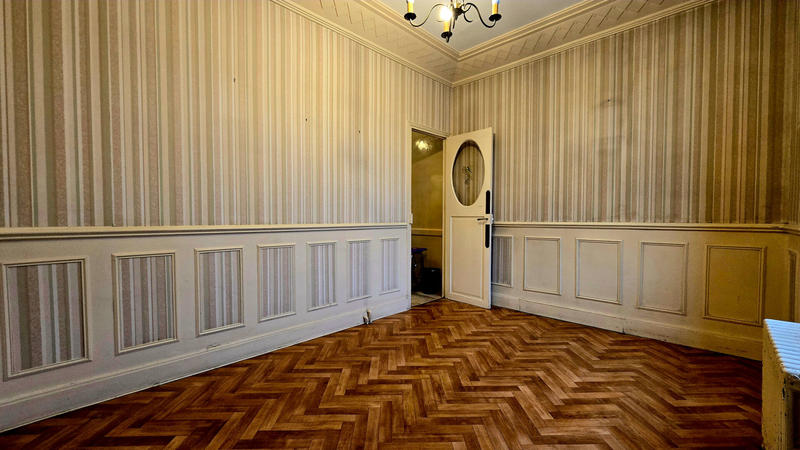 Maison - 92 m² - 5 pièces