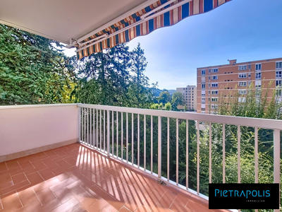 Appartement - 72 m² - 3 pièces