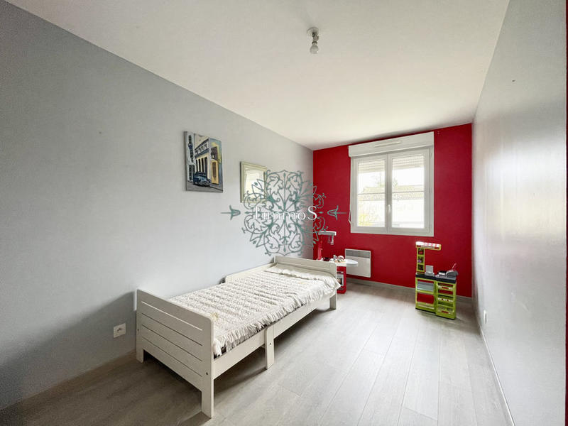 Pavillon - 80 m² - 5 pièces