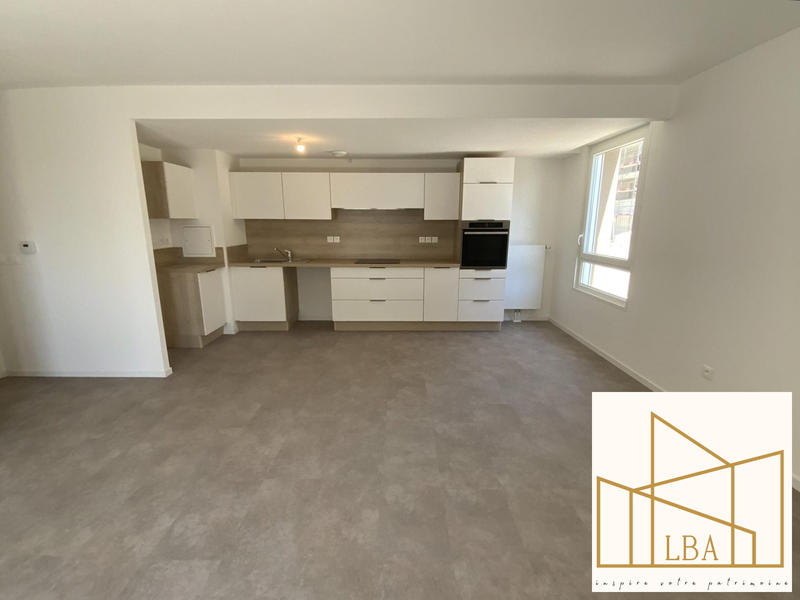 Appartement - 84 m² - 4 pièces