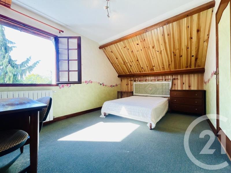 Maison - 216 m² - 7 pièces